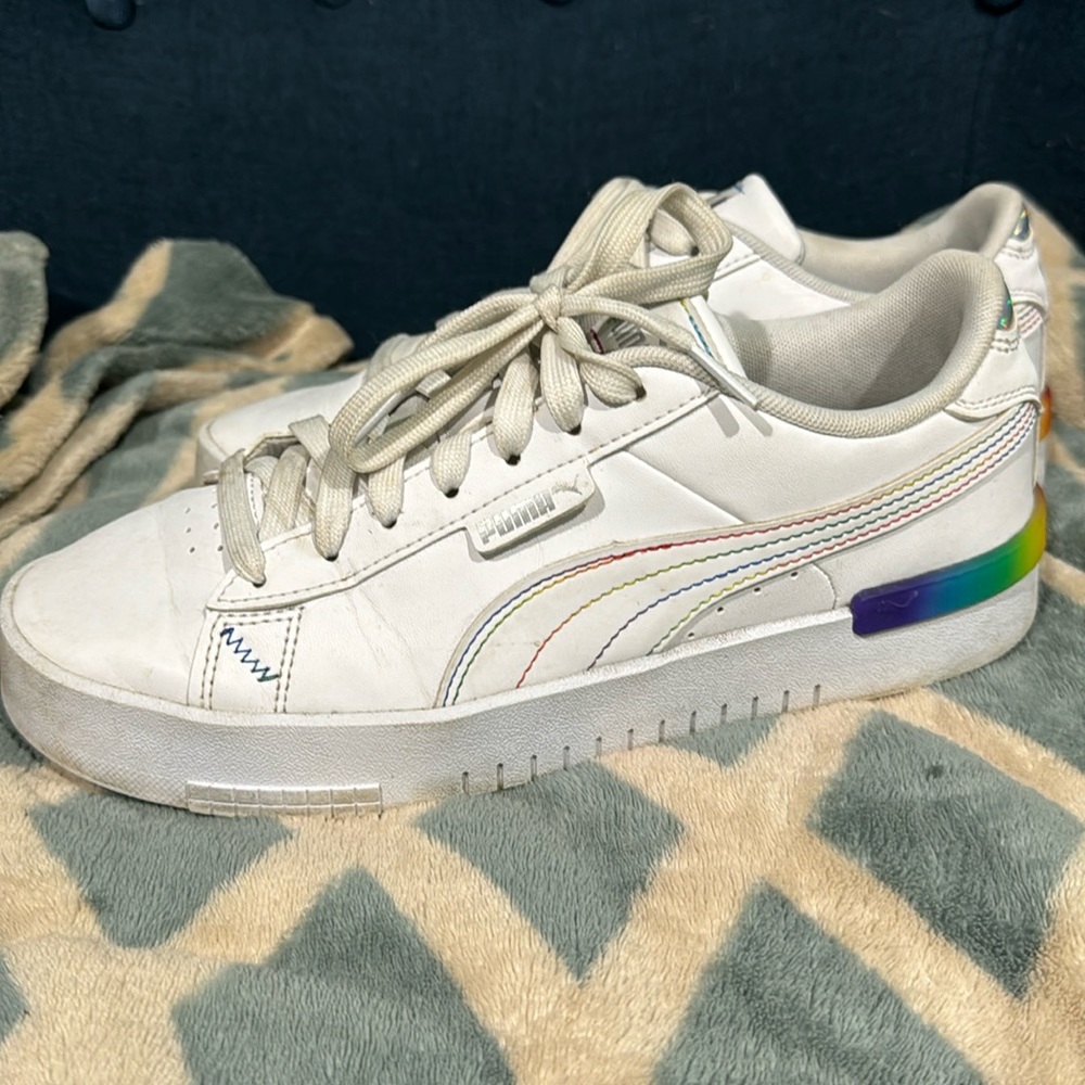 Puma sneakers with rainbow detail